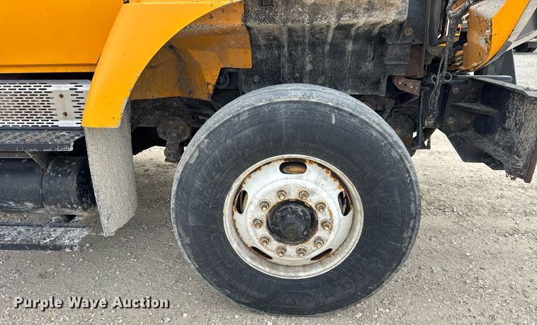 image for item DU3479 2011 International Workstar 7500 dump truck