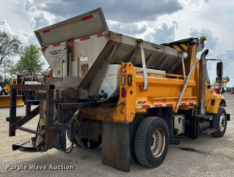 image for item DU3480 2006 International 7400 dump truck