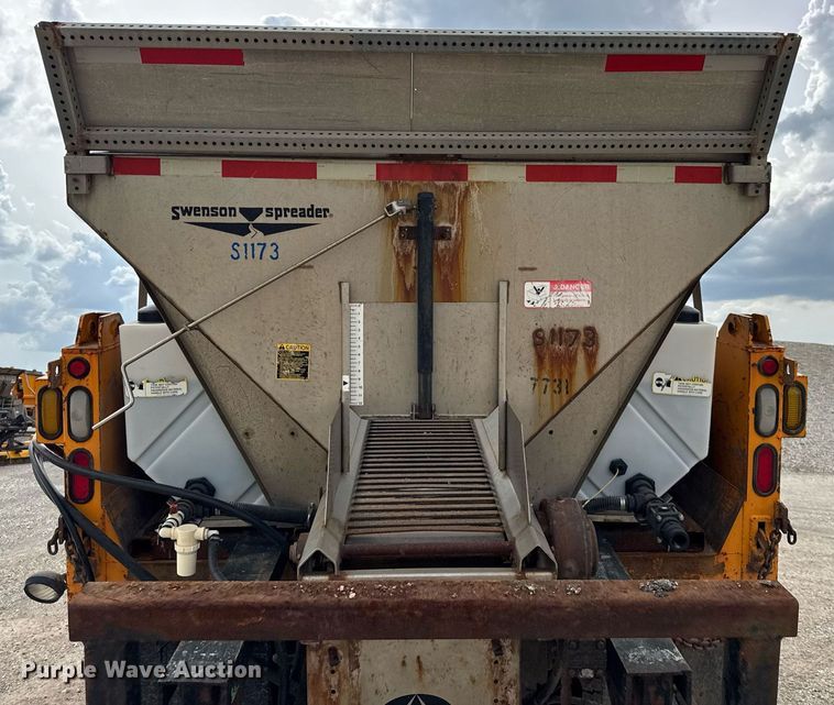 image for item DU3480 2006 International 7400 dump truck