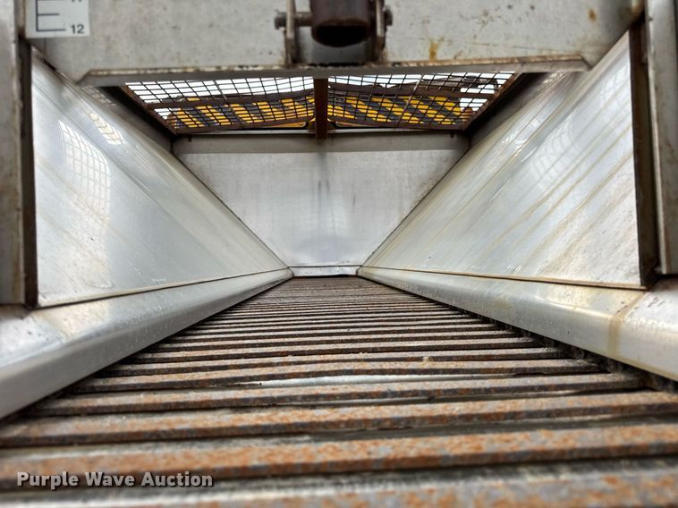 image for item DU3480 2006 International 7400 dump truck