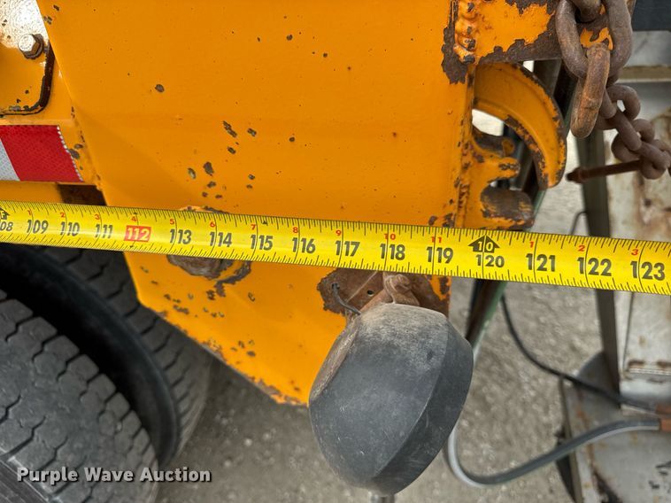 image for item DU3480 2006 International 7400 dump truck