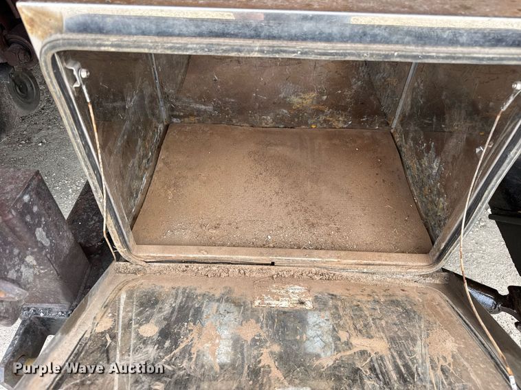 image for item DU3480 2006 International 7400 dump truck