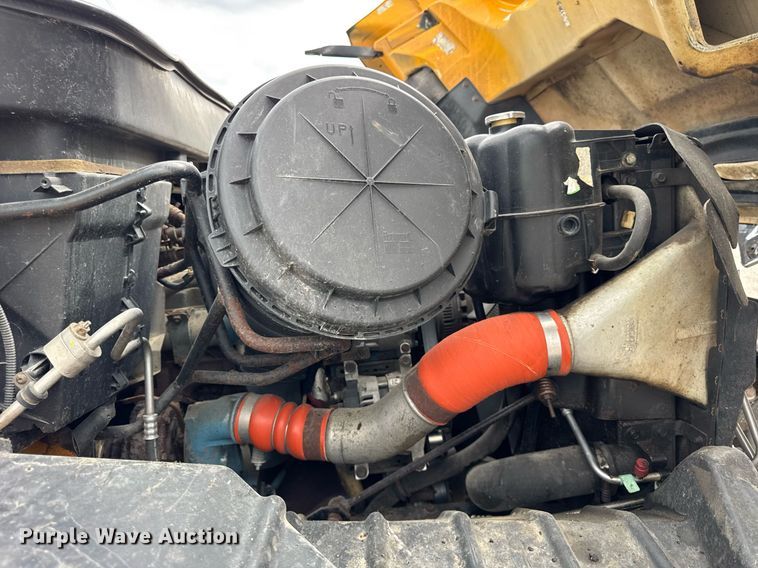 image for item DU3480 2006 International 7400 dump truck