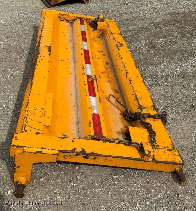 image for item DU3480 2006 International 7400 dump truck