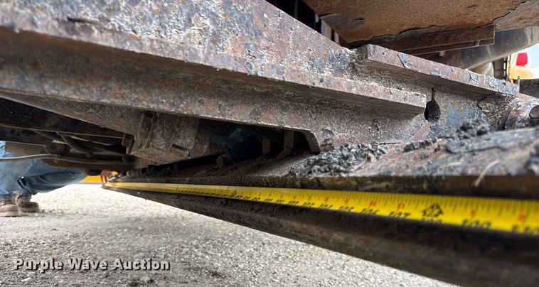 image for item DU3481 2006 International 7400 Crew Cab dump flatbed truck