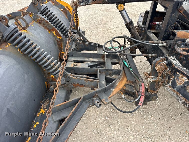 image for item DU3481 2006 International 7400 Crew Cab dump flatbed truck