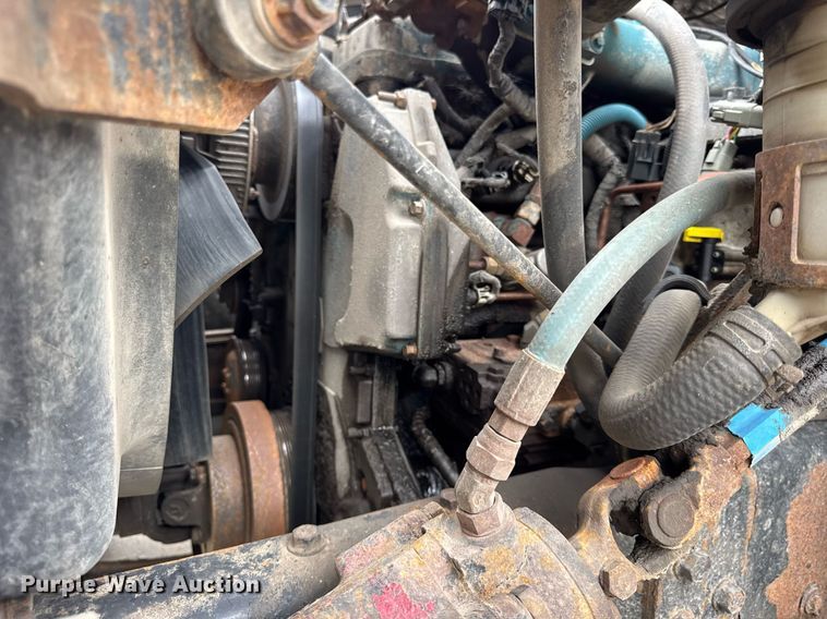 image for item DU3481 2006 International 7400 Crew Cab dump flatbed truck