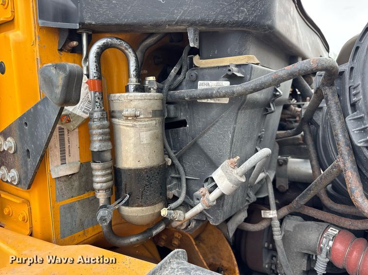 image for item DU3481 2006 International 7400 Crew Cab dump flatbed truck