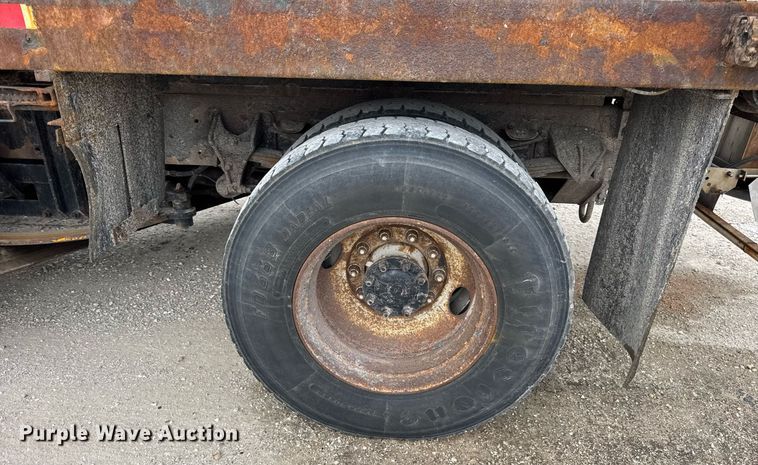 image for item DU3481 2006 International 7400 Crew Cab dump flatbed truck