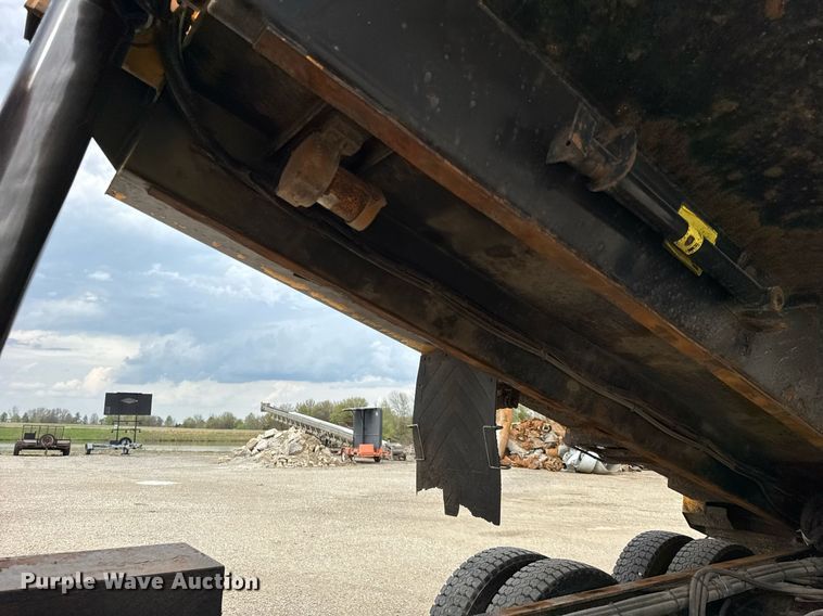 image for item DU3482 2012 International WorkStar 7500 dump truck