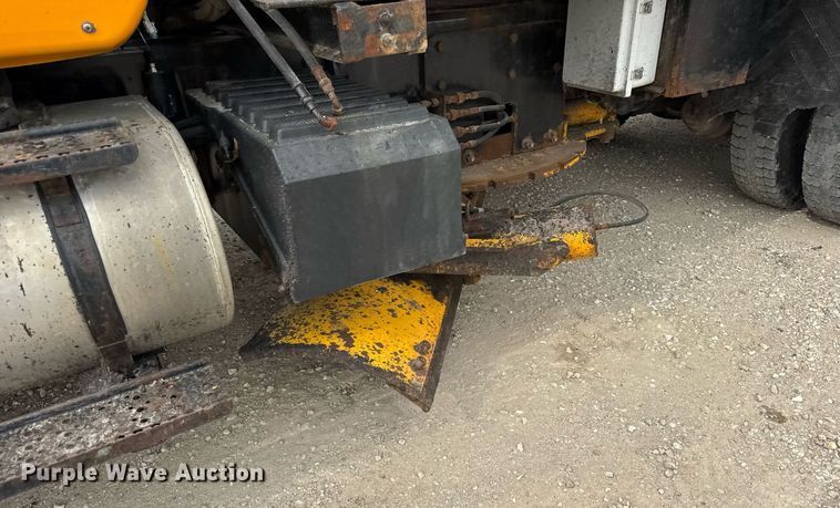 image for item DU3482 2012 International WorkStar 7500 dump truck