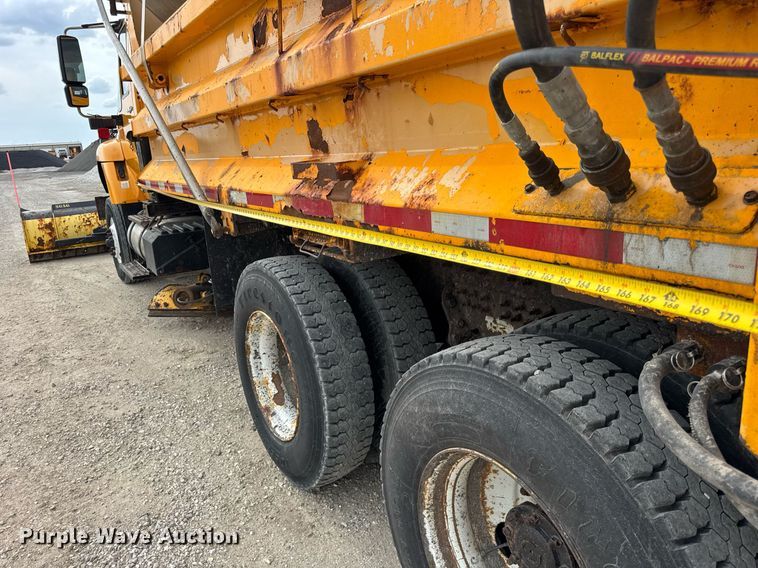 image for item DU3482 2012 International WorkStar 7500 dump truck