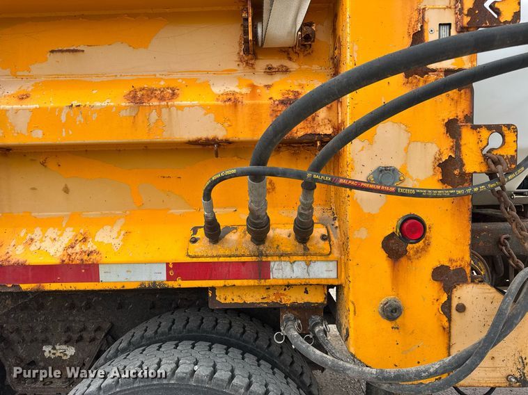 image for item DU3482 2012 International WorkStar 7500 dump truck