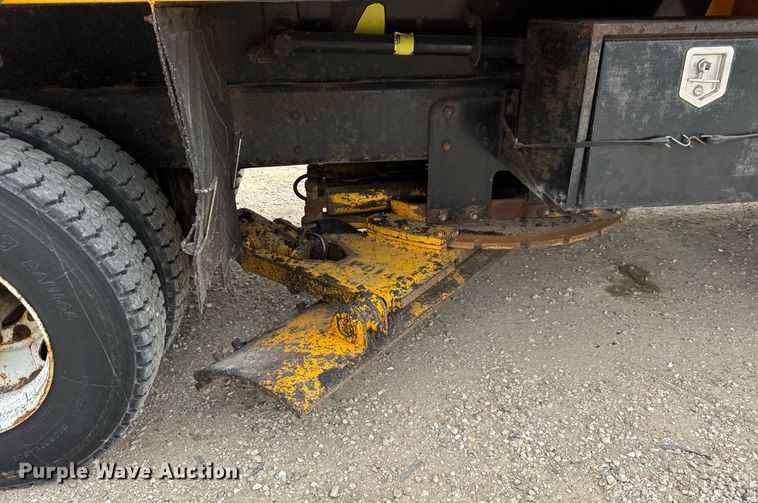 image for item DU3482 2012 International WorkStar 7500 dump truck