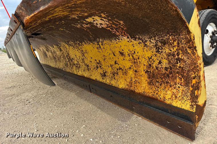 image for item DU3482 2012 International WorkStar 7500 dump truck