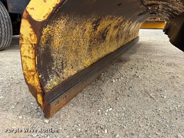 image for item DU3482 2012 International WorkStar 7500 dump truck