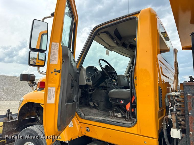 image for item DU3482 2012 International WorkStar 7500 dump truck