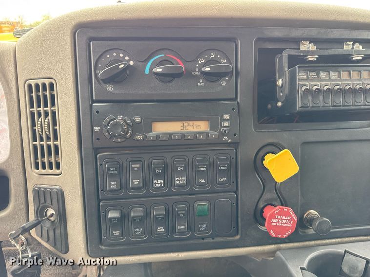 image for item DU3482 2012 International WorkStar 7500 dump truck