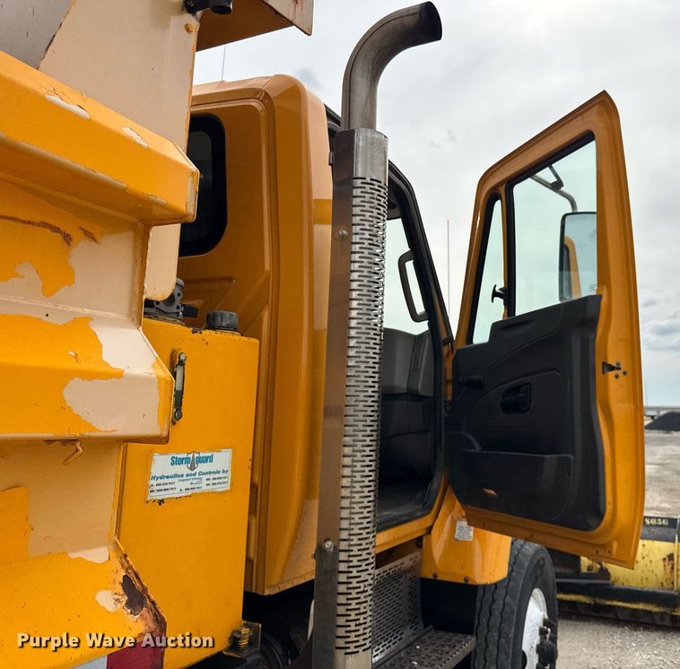 image for item DU3482 2012 International WorkStar 7500 dump truck