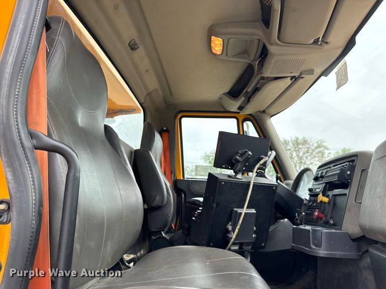 image for item DU3482 2012 International WorkStar 7500 dump truck