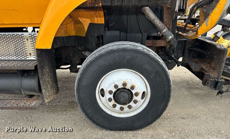 image for item DU3482 2012 International WorkStar 7500 dump truck