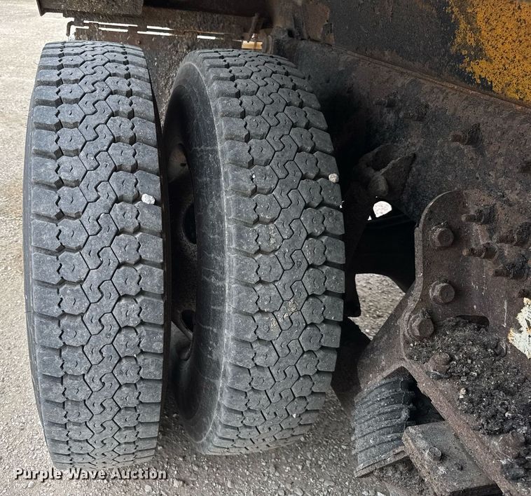 image for item DU3482 2012 International WorkStar 7500 dump truck