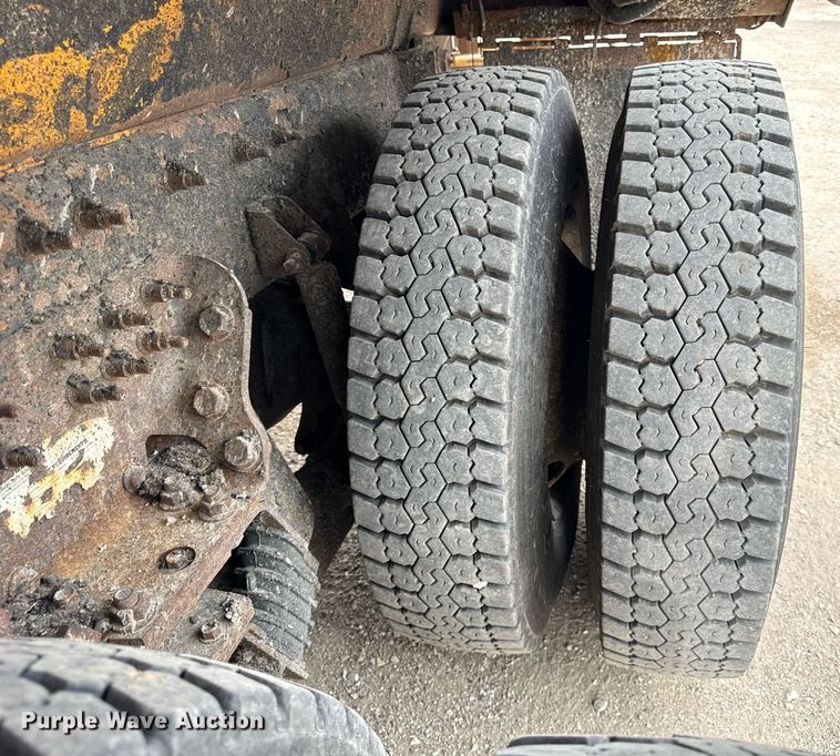 image for item DU3482 2012 International WorkStar 7500 dump truck