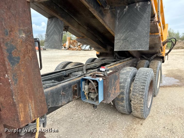 image for item DU3483 2014 International WorkStar 7500 dump truck