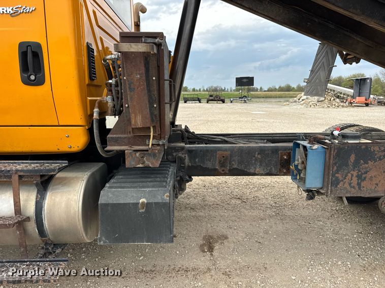 image for item DU3483 2014 International WorkStar 7500 dump truck