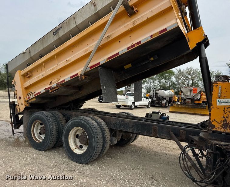 image for item DU3483 2014 International WorkStar 7500 dump truck