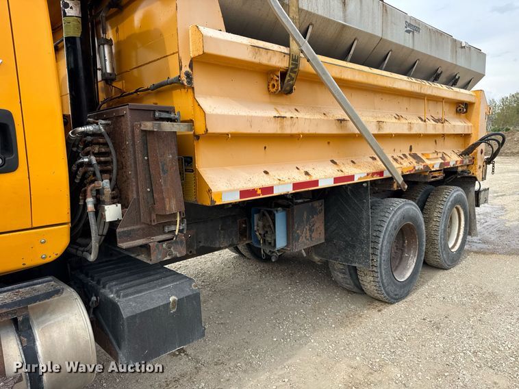 image for item DU3483 2014 International WorkStar 7500 dump truck