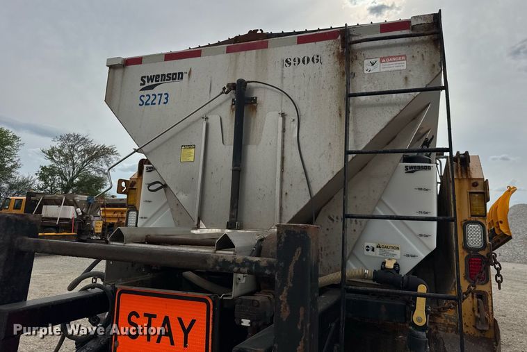 image for item DU3483 2014 International WorkStar 7500 dump truck