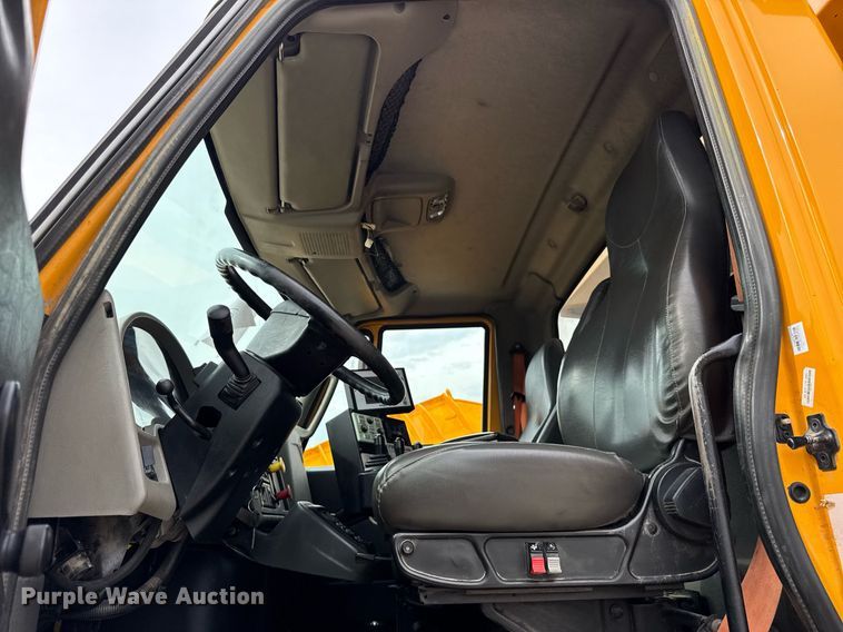 image for item DU3483 2014 International WorkStar 7500 dump truck