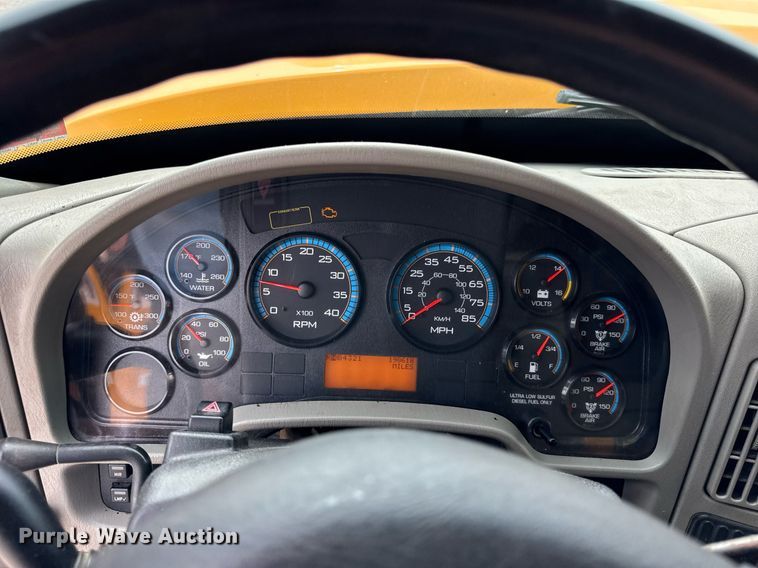 image for item DU3483 2014 International WorkStar 7500 dump truck