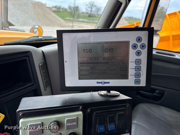 image for item DU3483 2014 International WorkStar 7500 dump truck