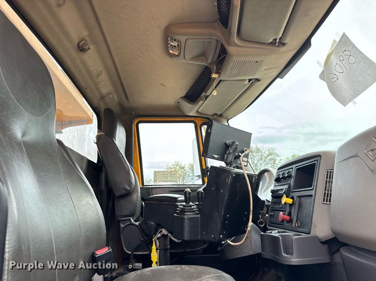 image for item DU3483 2014 International WorkStar 7500 dump truck