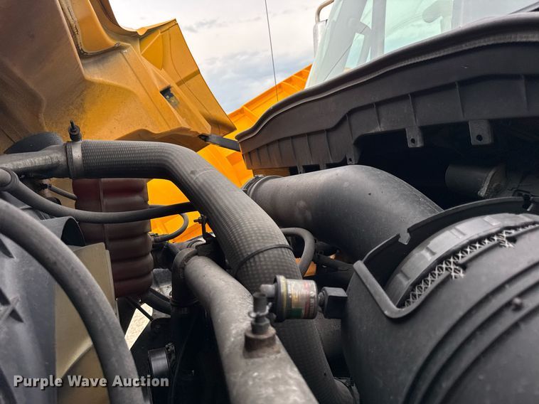 image for item DU3483 2014 International WorkStar 7500 dump truck