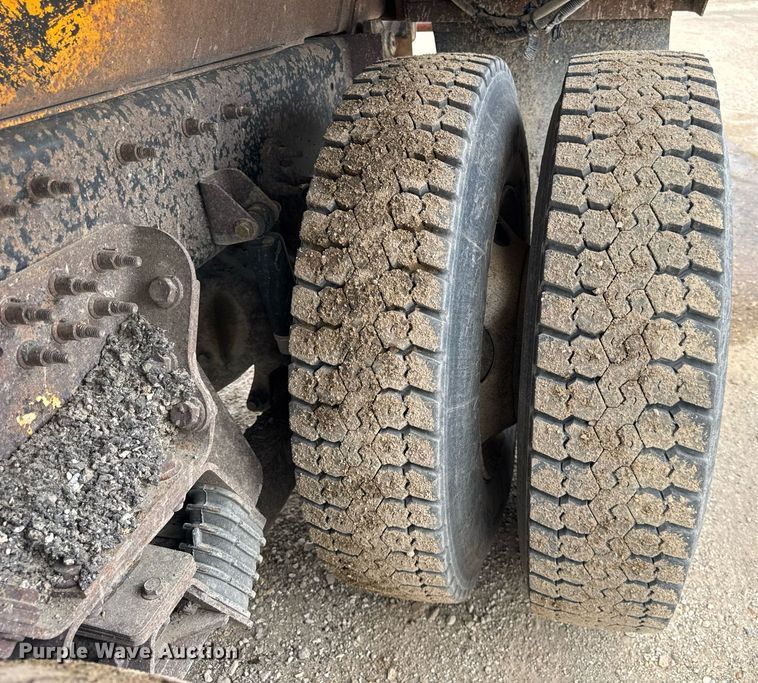 image for item DU3483 2014 International WorkStar 7500 dump truck