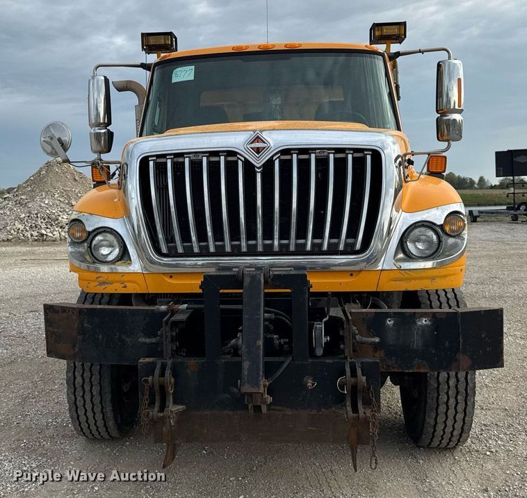 image for item DU3484 2013 International WorkStar 7500 dump truck