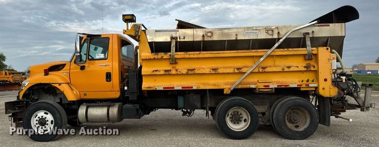 image for item DU3484 2013 International WorkStar 7500 dump truck