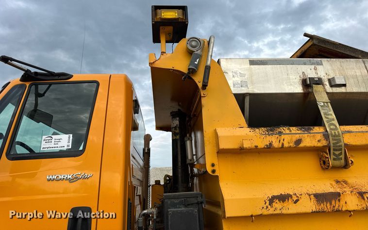 image for item DU3484 2013 International WorkStar 7500 dump truck