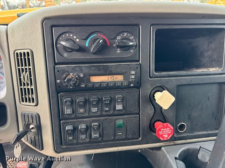 image for item DU3484 2013 International WorkStar 7500 dump truck