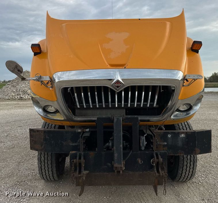 image for item DU3484 2013 International WorkStar 7500 dump truck