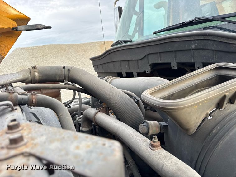 image for item DU3484 2013 International WorkStar 7500 dump truck