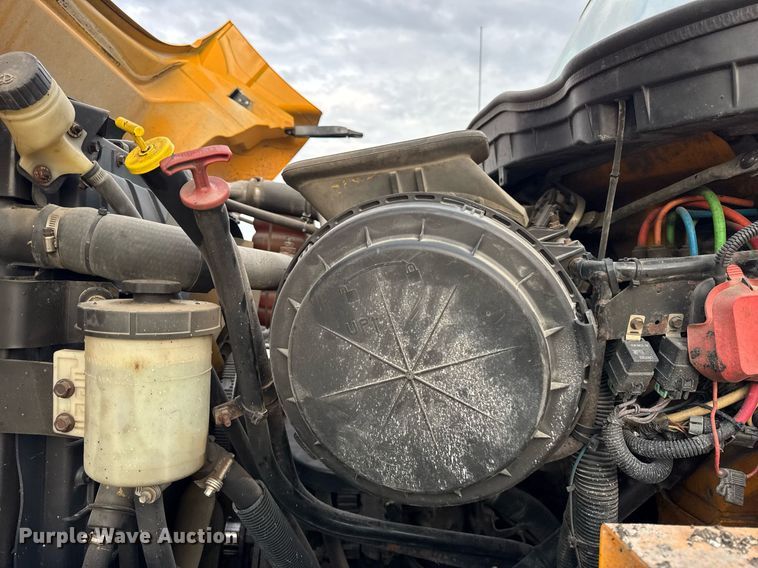 image for item DU3484 2013 International WorkStar 7500 dump truck