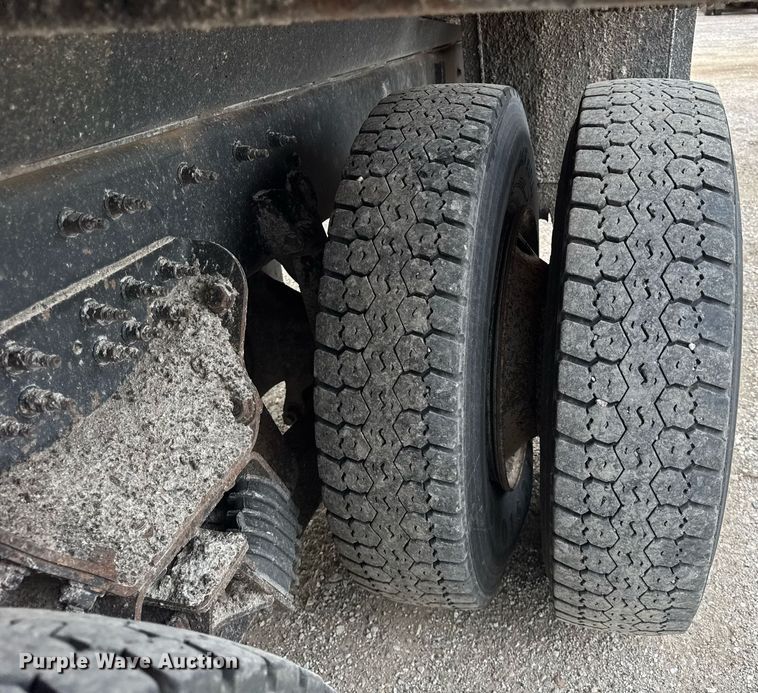 image for item DU3484 2013 International WorkStar 7500 dump truck