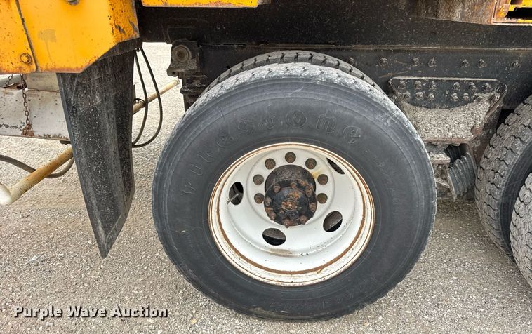 image for item DU3484 2013 International WorkStar 7500 dump truck