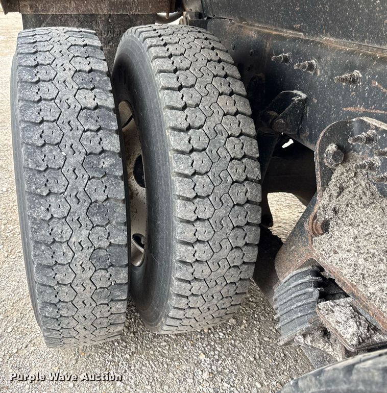 image for item DU3484 2013 International WorkStar 7500 dump truck