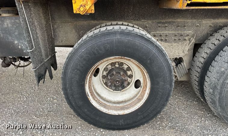 image for item DU3484 2013 International WorkStar 7500 dump truck