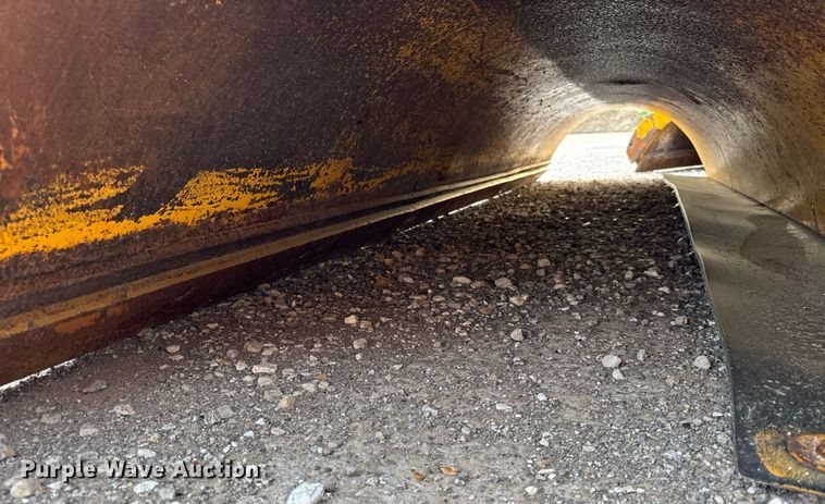 image for item DU3484 2013 International WorkStar 7500 dump truck